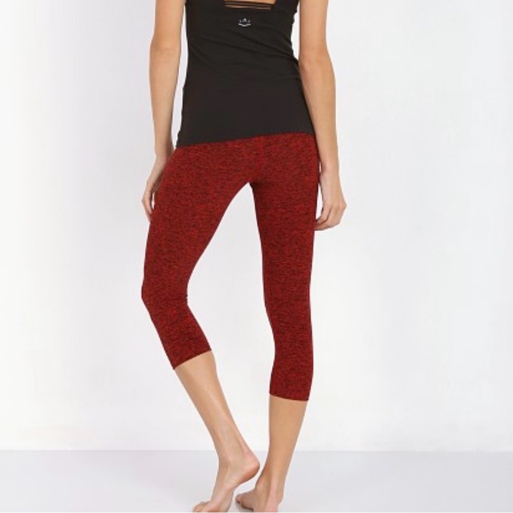 Beyond Yoga Red Space-Dye Capri Leggings